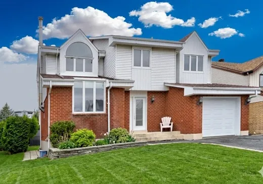 Maison à étages à vendre - 3740 Rue Ontario, Brossard, J4Y3A2