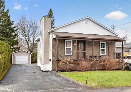 Bungalow à vendre - 625 Rue Collins, Drummondville, J2C1H1