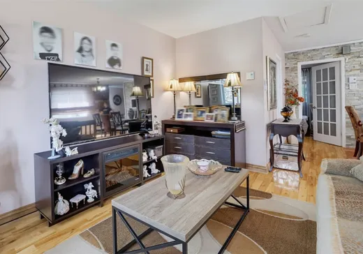 Maison à vendre - 4402 Rue Fafard, Laval (Chomedey), H7T 1Z3