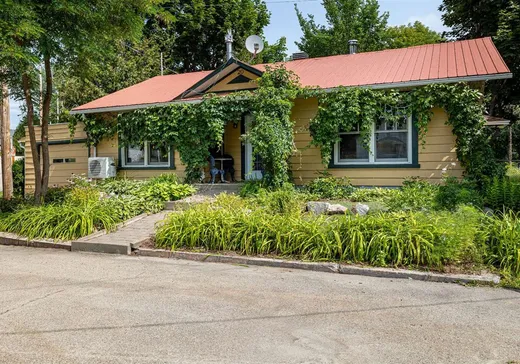 Bungalow à vendre - 20 Rue St-Édouard, Baie-Saint-Paul, G3Z2E1