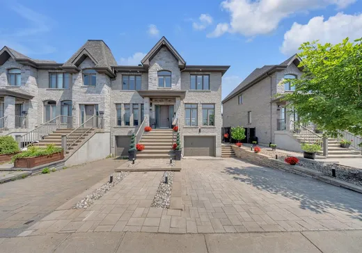 Maison à étages à vendre - 9285 Boul. Viau, Montréal (Saint-Léonard), H1R2V7