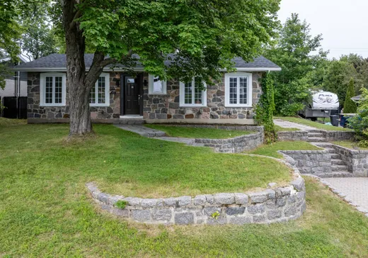 Bungalow à vendre - 17 Rue Charles-Garnier, Ville de Québec, G2A2X5