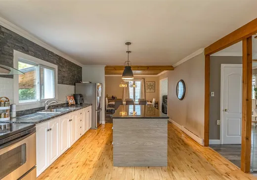 House for sale - 68 Av. Ste-Croix, Victoriaville, G6P 2M4