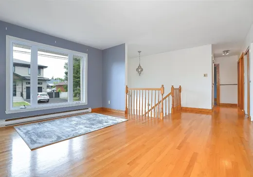 Maison à vendre - 5580 Rue Aline, Montréal (Centreville), H4Z 1P8