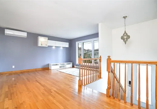 Maison à vendre - 5580 Rue Aline, Montréal (Centreville), H4Z 1P8