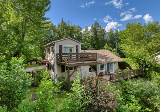 Two or more stories for sale - 24 Ch. Guillotte, Orford, J1X6M7