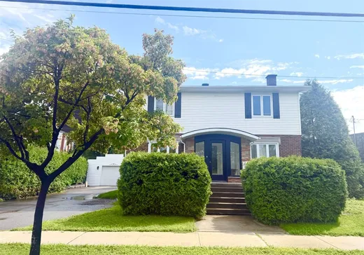 Maison à étages à vendre - 73 Rue Victoria, Salaberry-de-Valleyfield, J6T1A1