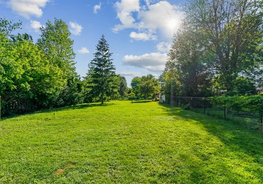 Maison à vendre - 44 Ch. du Bord-de-l'Eau, Laval (Sainte-Dorothee), H7X 1S6