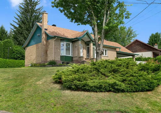 Maison à vendre - 625 Rue Chamberland, Magog, J1X 5A9