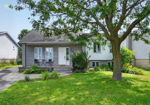 Maison à vendre - 448 Rue du Rhône, Lachenaie, J6W 5M5