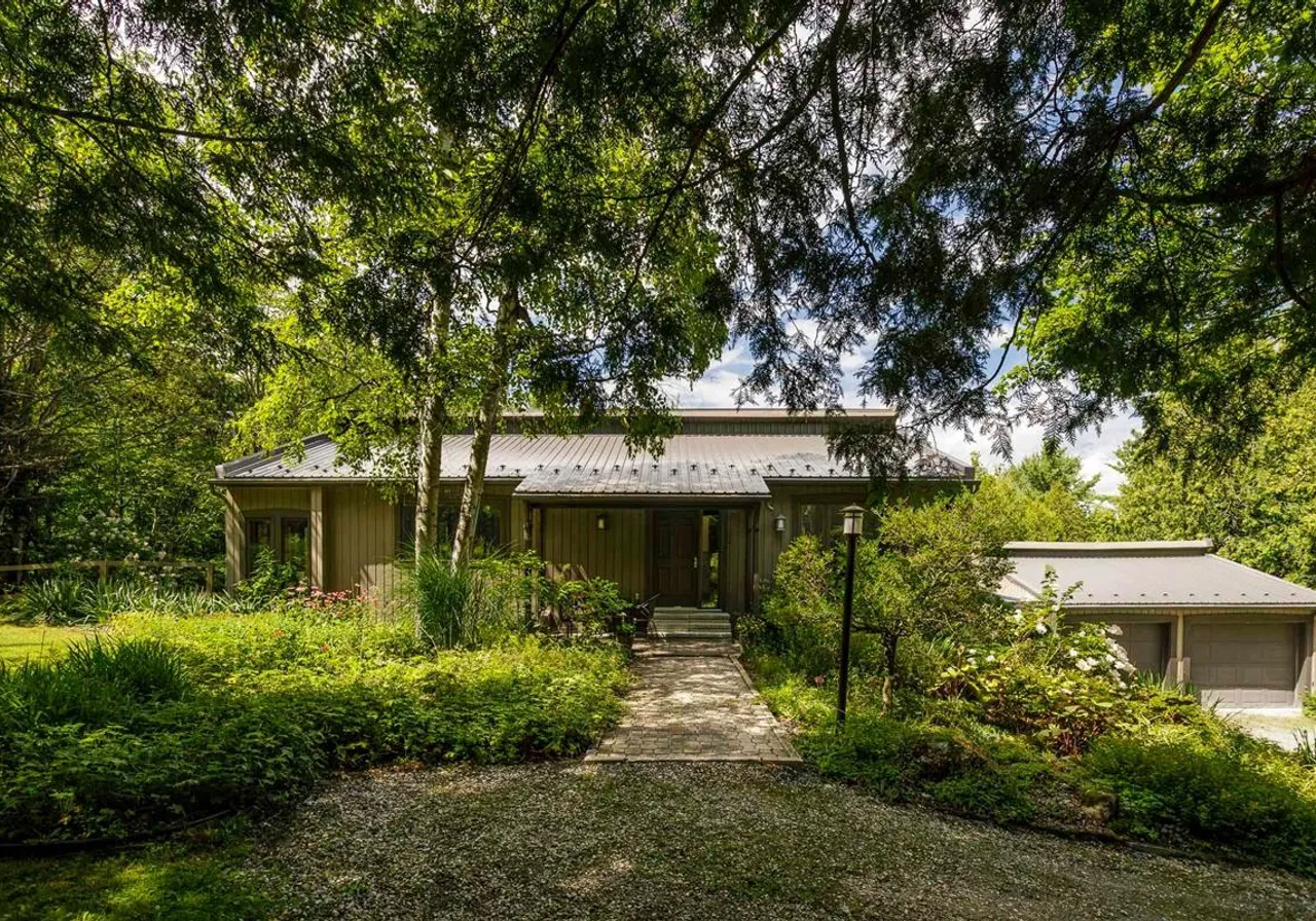 211 Ch. Thomas — photo 1