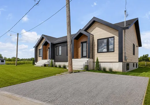 Bungalow à vendre - 503 Rue du Moulin, Saint-Marc-des-Carrières, G0A4B0