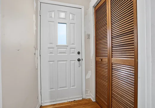 Maison à vendre - 8211 Av. Curé-Clermont, Montréal (Anjou), H1K 1X8