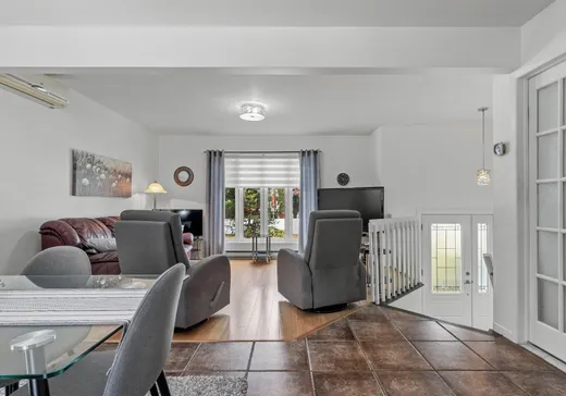 Maison à vendre - 160 Rue Pierre, Lavaltrie, J5T 2M2