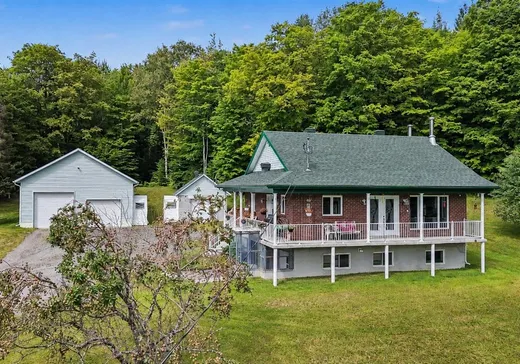 Bungalow à vendre - 36 Ch. Tisserand, La Minerve, J0T1S0