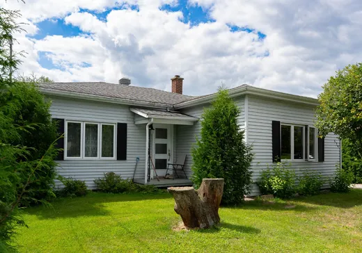 Maison à étages à vendre - 579 Rue Henri-Bourassa, Mont-Laurier, J9L2J4