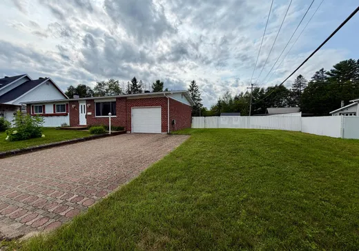 Maison à vendre - 65 Rue Corbeil, La Tuque, G9X 3K4