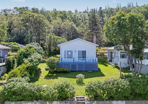 Maison à vendre - 1192 Rue de la Plage, Rimouski, G5L 8Y9