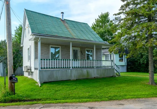 Maison à étages à vendre - 446 Rg de la Rivière S.-O., Maskinongé, J0K1N0