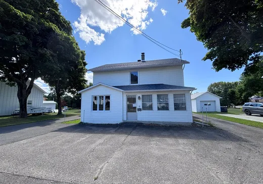 Maison à étages à vendre - 58 Rue Rioux, Saint-Arsène, G0L2K0