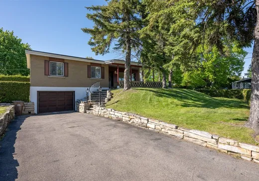 Bungalow for sale - 560 Rue Hocquart, Laval (Duvernay), H7E3N7
