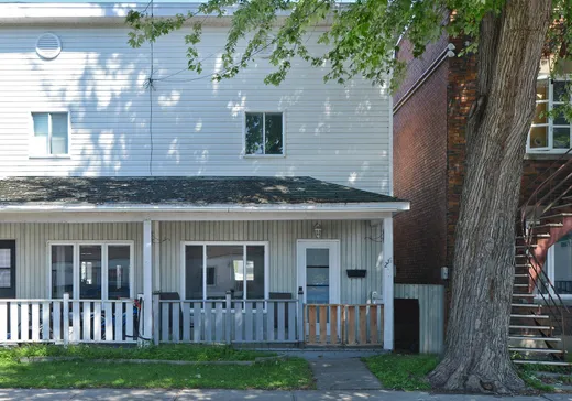 Maison à étages à vendre - 216 Rue Grande-Île, Salaberry-de-Valleyfield, J6S3N2