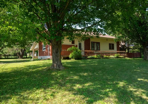 Bungalow for sale - 709 Ch. Castlebar, Danville, J0A1A0
