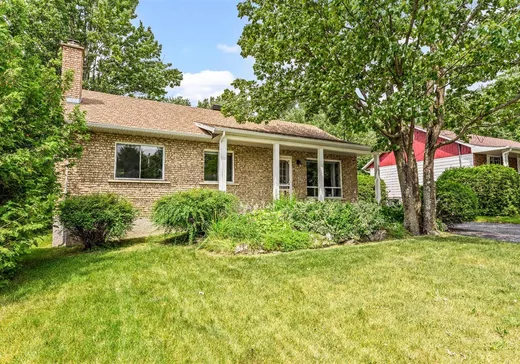 Bungalow à vendre - 751 Rue Roberge, Rock Forest-Saint-Élie-Deauville, J1N1Y4