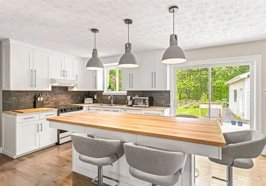 Maison à vendre - 751 Rue Roberge, Rock Forest-Saint-Élie-Deauville, J1N 1Y4