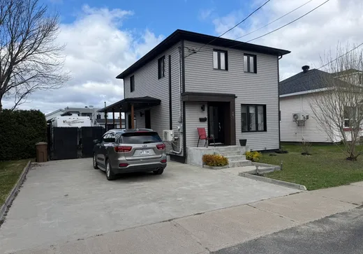 Maison à vendre - 481 Rue Desbiens, La Tuque, G9X 2J4