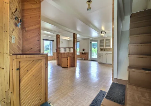 Maison à vendre - 8 Boul. Jutras E., Victoriaville, G6P 4K3