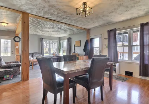 Maison à vendre - 18 Boul. Kirouac, Warwick, J0A 1M0