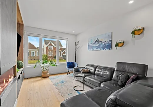 Maison à vendre - 2978 Rue du Versant, Sainte-Marthe-sur-le-Lac, J0N 1P0