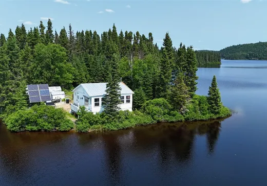 Bungalow for sale - 1 Lac de la Carpe, La Tuque, G9X3P6