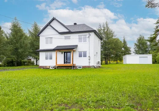 Maison à étages à vendre - 2843 Rue Agnès, Lac-Mégantic, G6B1K7