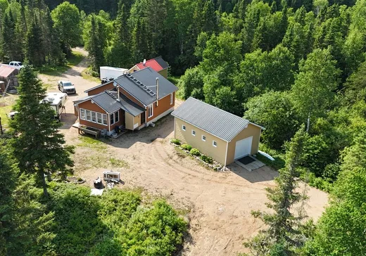 Bungalow for sale - 110 Riv. Bostonnais, La Tuque, G9X0A7