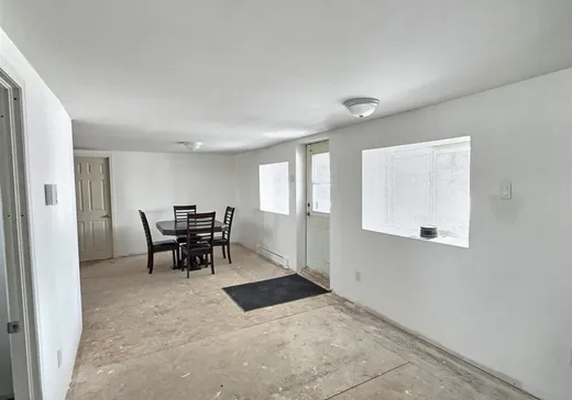 Maison à vendre - 112 Route Dostie, St-Romain, G0Y 1L0