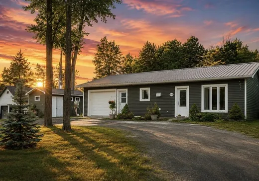 Maison à vendre - 238 Rue Steve, Lefebvre, J0H 2C0