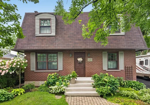 Two or more stories for sale - 625 Rue Armand, Drummondville, J2C5B4