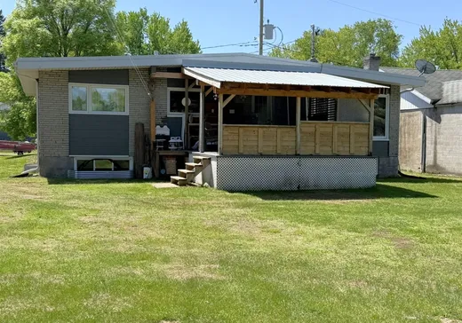 Maison à vendre - 17 Rue Laflèche, La Tuque, G9X 1A1