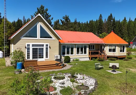 Maison à vendre - 60 Ch. Baie-William O., Lac-Edouard, G0X 3N0