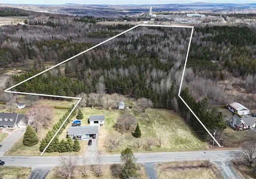 Maison à vendre - 108 Ch. Laroche, Val des Sources, J1T 3M7
