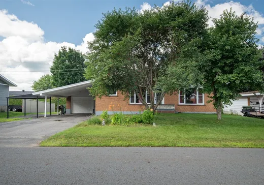 Maison à vendre - 11 Rue Bellevue, Victoriaville, G6P 5N8