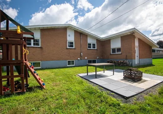 Maison à vendre - 11 Rue Bellevue, Victoriaville, G6P 5N8