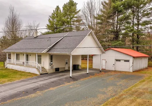 Maison à vendre - 24 Rue de l'Aigle, Kingsey Falls, J0A 1B0
