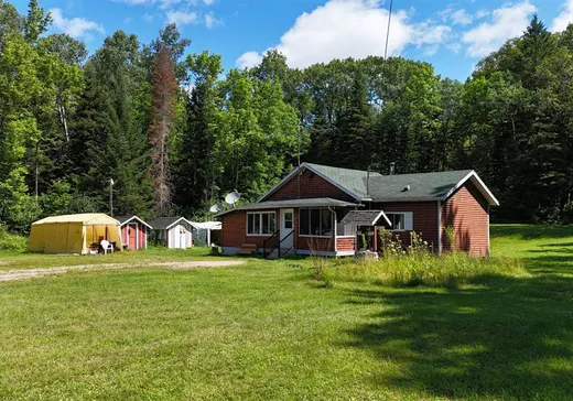 Bungalow à vendre - 2765 Route 155 S., La Tuque, G9X3N8