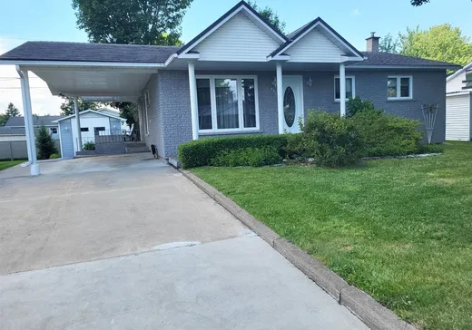 Maison à vendre - 442 Rue de l'Apache, Fleurimont, J1E 1C2