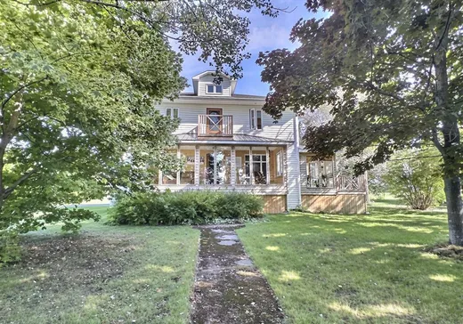 Maison à étages à vendre - 563 2e Rang, L'Isle-Verte, G0L1K0