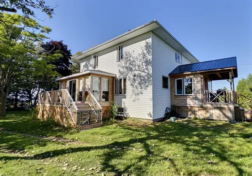 Maison à vendre - 563 2e Rang, L'Isle-Verte, G0L 1K0