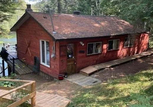 Bungalow à vendre - 130 Ch. du Lac-Brûlé, Val-des-Bois, J0X3C0